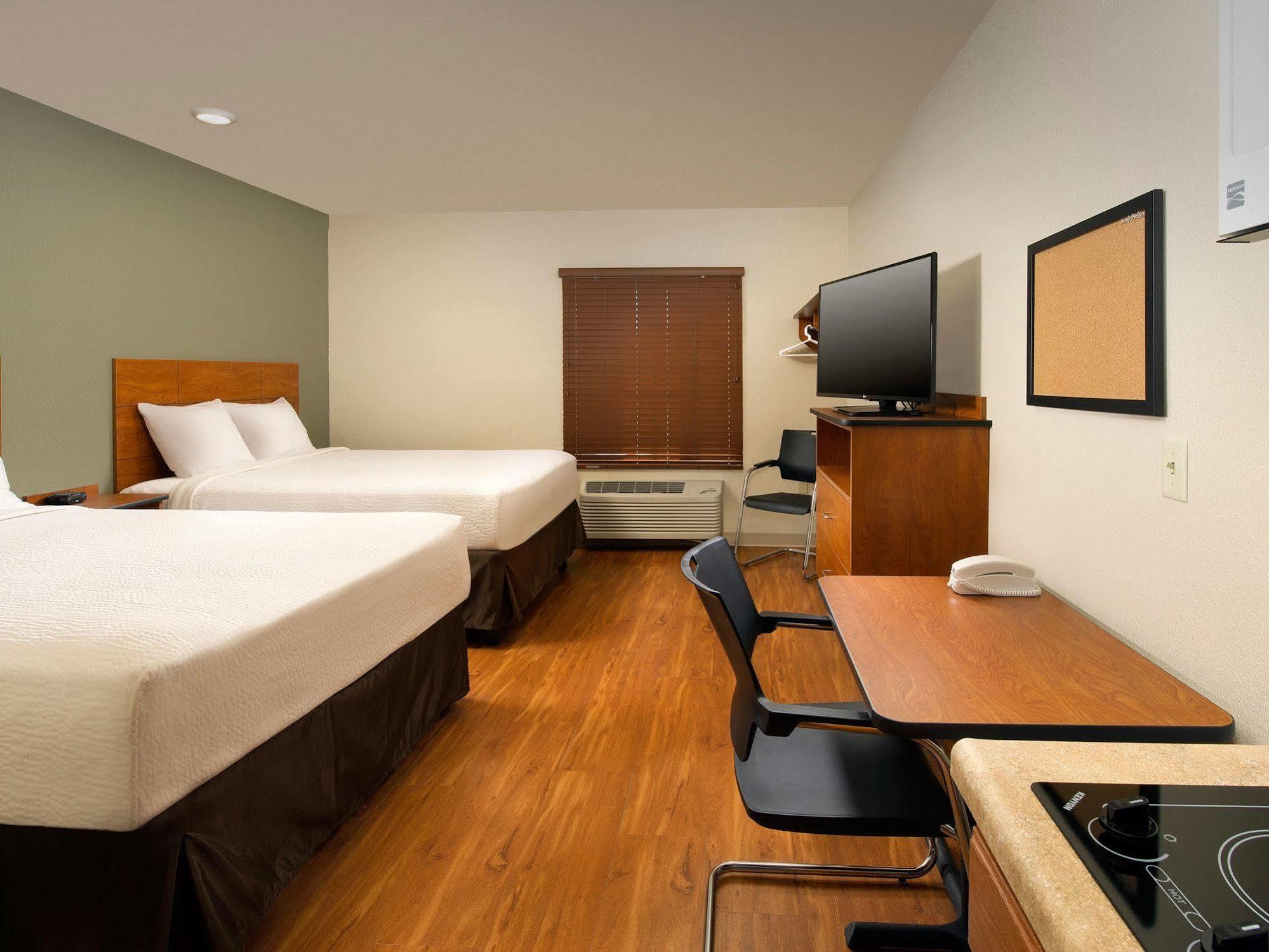 Woodspring Suites Akron Portage Lakes Zewnętrze zdjęcie